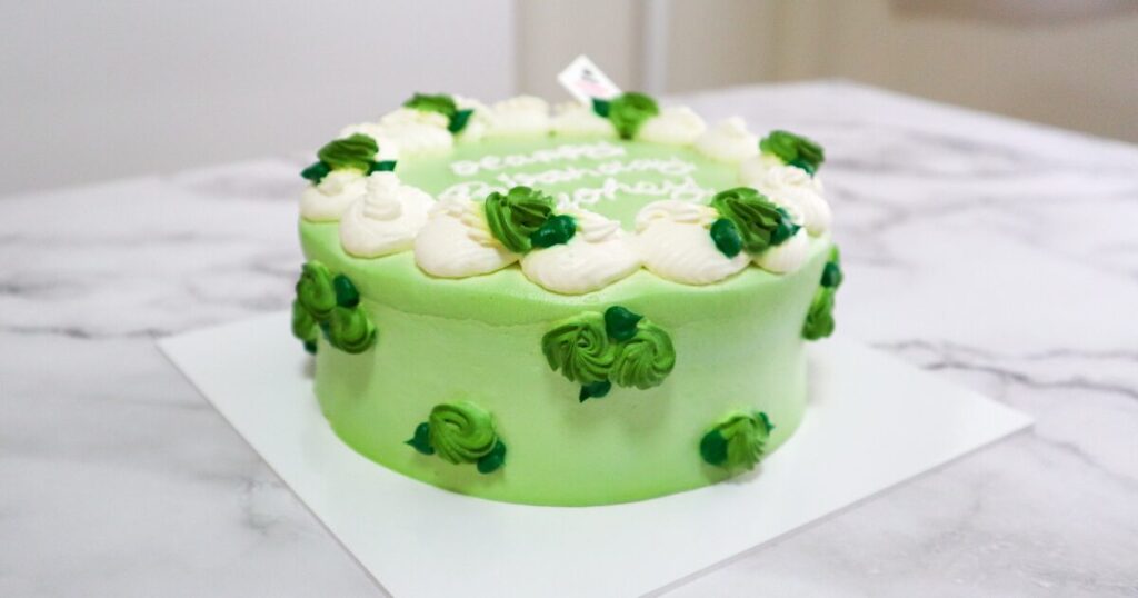 フルオーダーケーキの写真:正面から