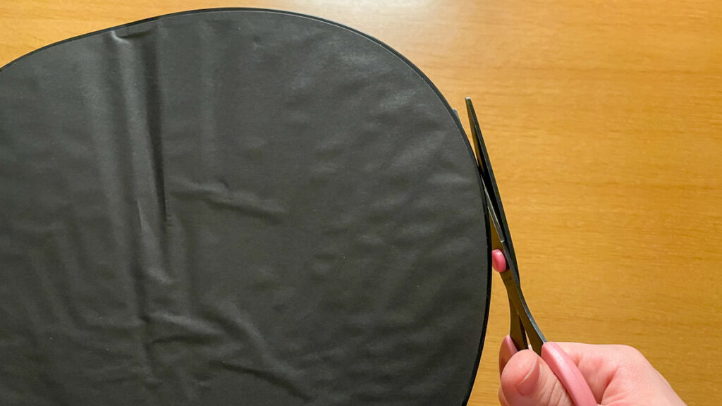 カットしている様子