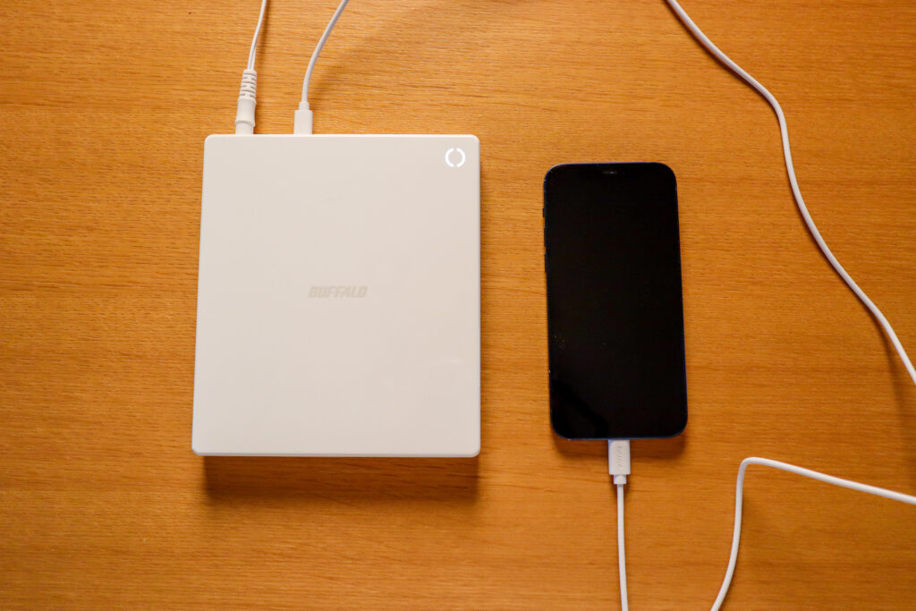 スマホとラクレコ＋のケーブル接続：実物写真