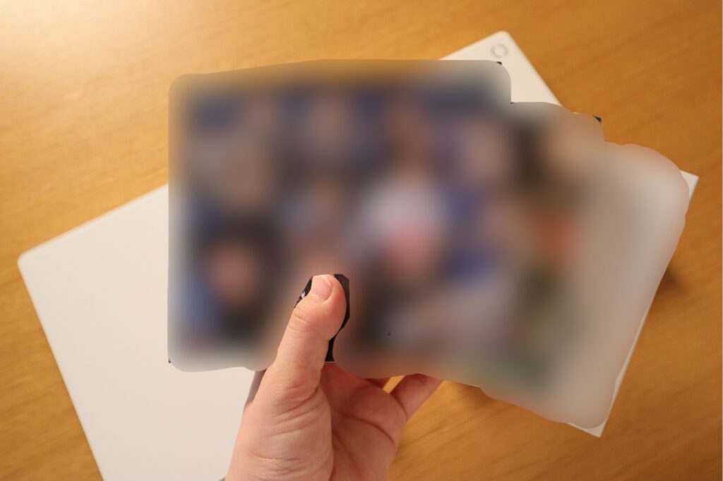推しのCDを並べて、CDレコ・ラクレコ＋を実際に使っている様子：実物写真